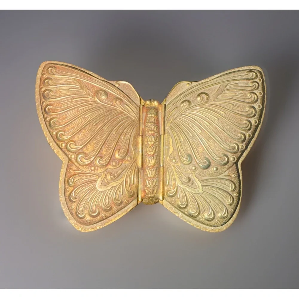 VTG Brass Butterfly Trinket Box Hinged Wings Red Velvet Lining & Accents Floral‎